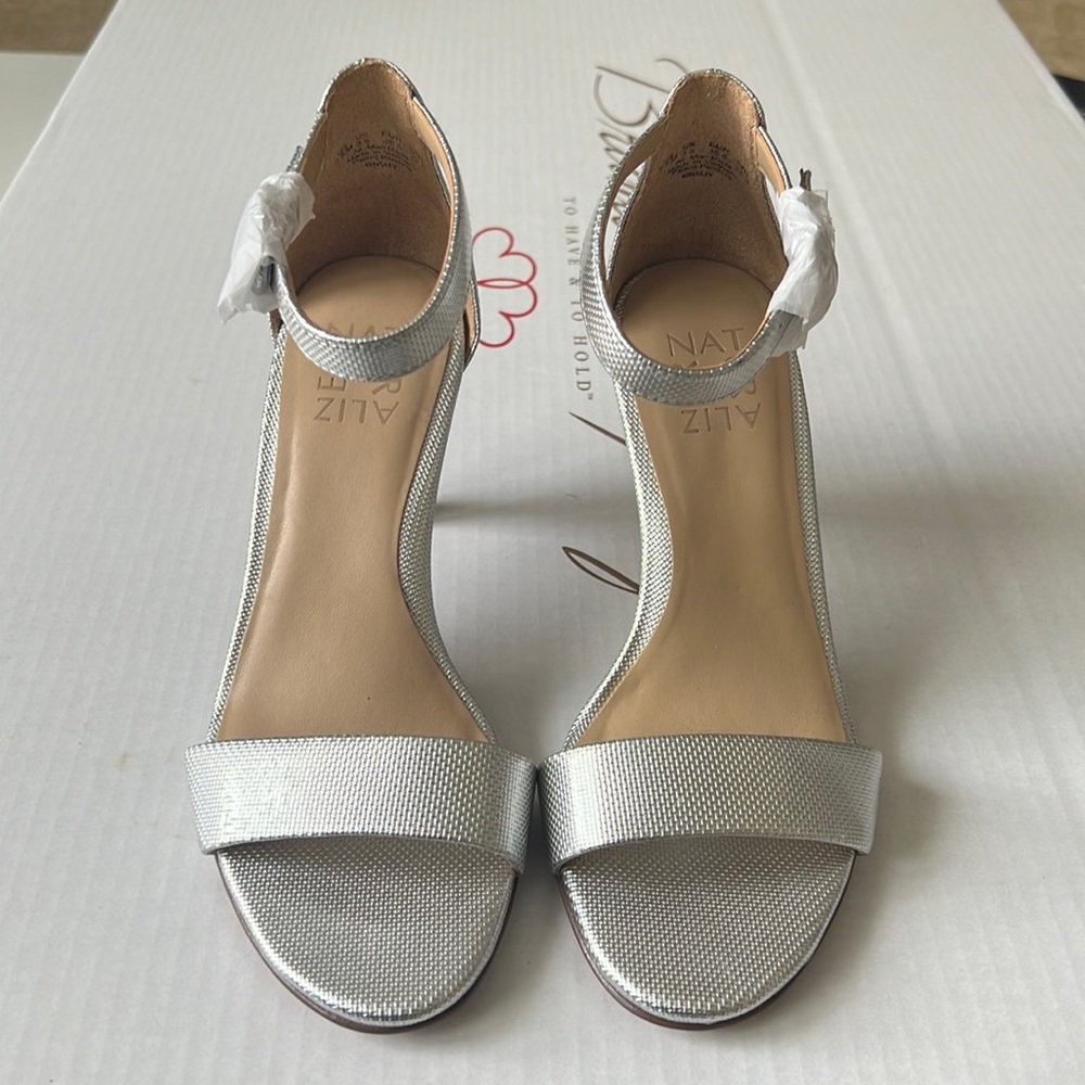 Naturalizer Metallic Kingsley Sandals